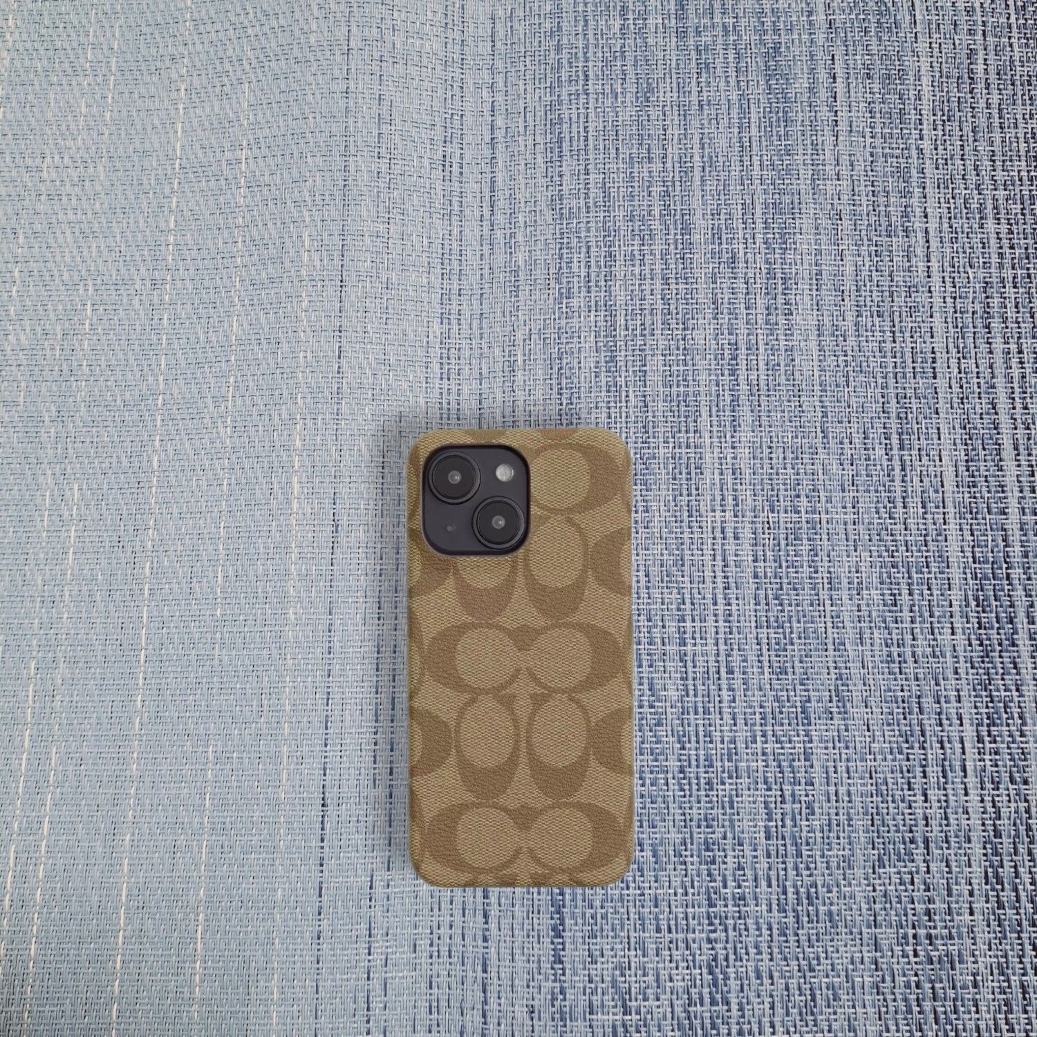 コーチ iPhone15 Pro⁄14 Proケース シグネチャー柄 COACH iPhone15 Pro