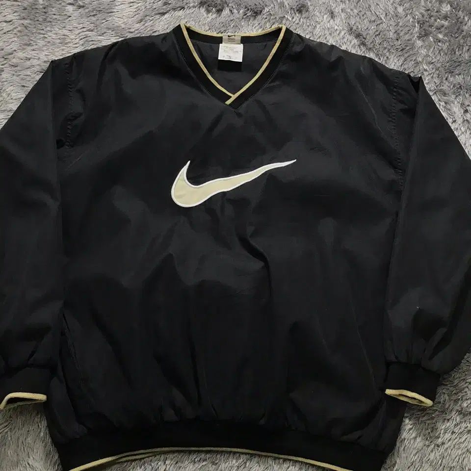 XL A級 ユニセックス NIKE スウッシュ オールドスクール ウォームアップ Tシャツ @75