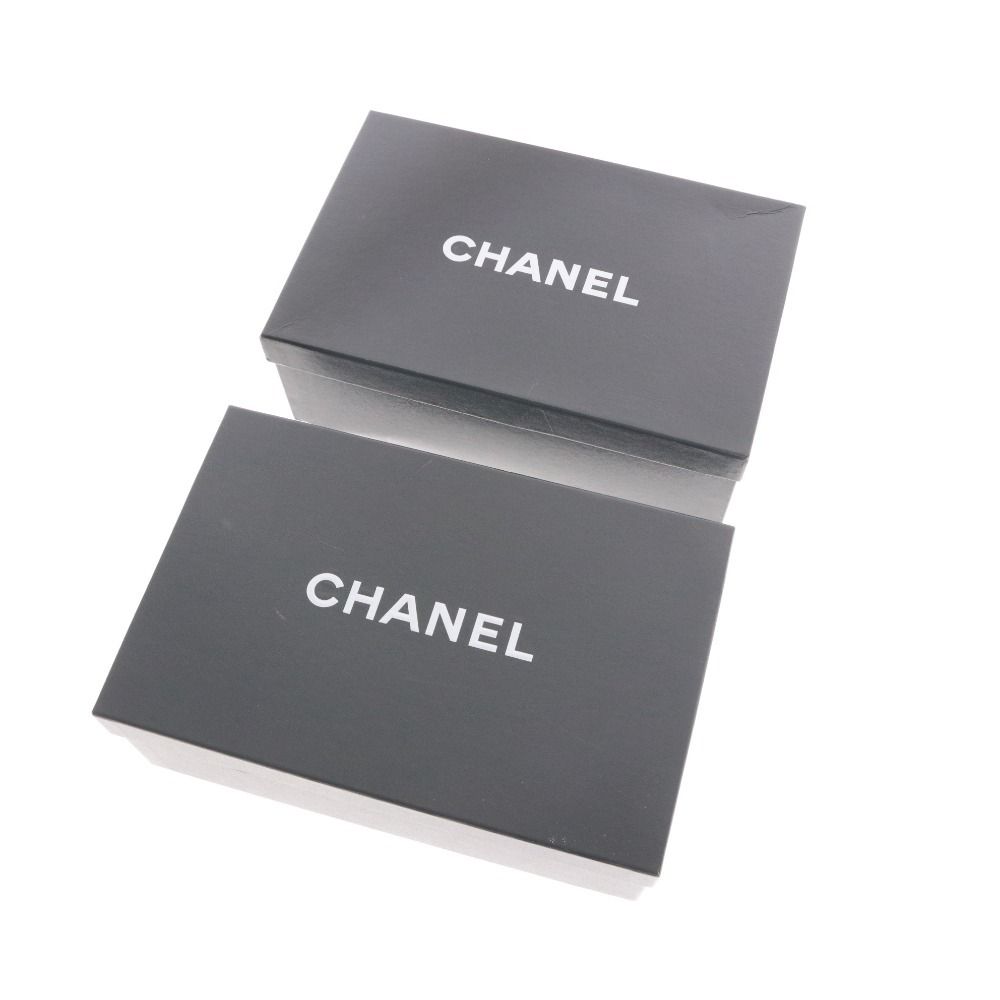 CHANEL ショッパー包装紙& 大きいサイズマグネット式箱、靴入れ空箱