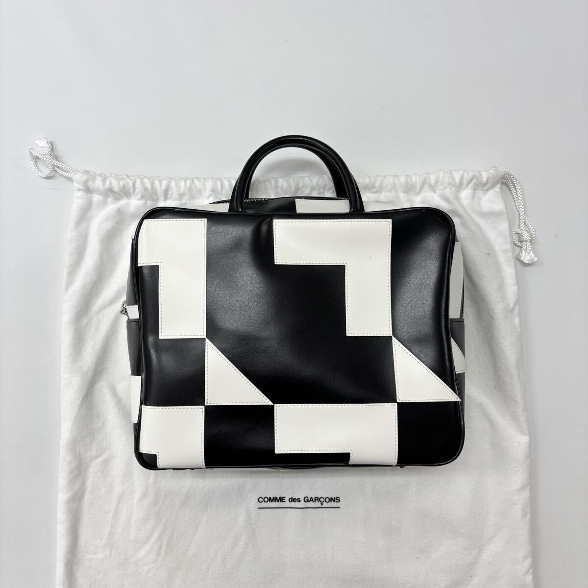 良品 COMME des GARCONS コム デ ギャルソン モノクロ ボックス型 
