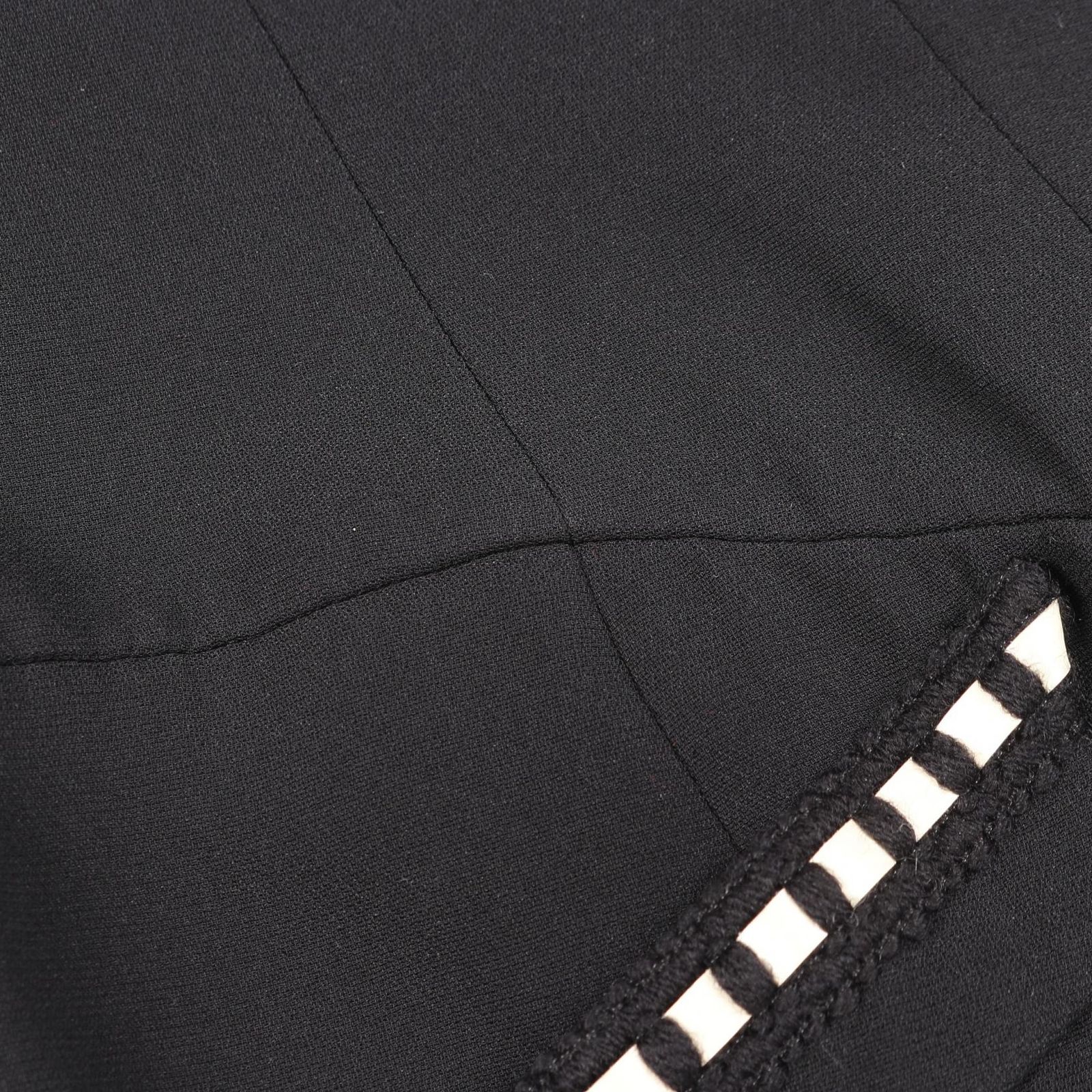 シャネル CHANEL カメリアボタン ノーカラージャケット セットアップ スーツ 衣料品 ウール シルク レディース ブラック系 P28391 【中古】 楽天市場】シャネル CHANEL カメリアボタン ノーカラージャケット
