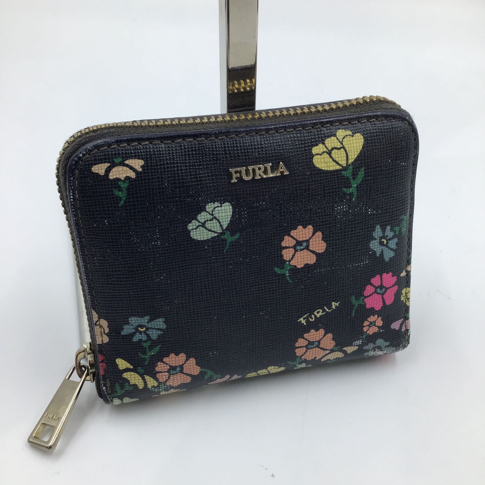 FURLA フルラ 花柄 二つ折り財布】フラワープリント ラウンド 