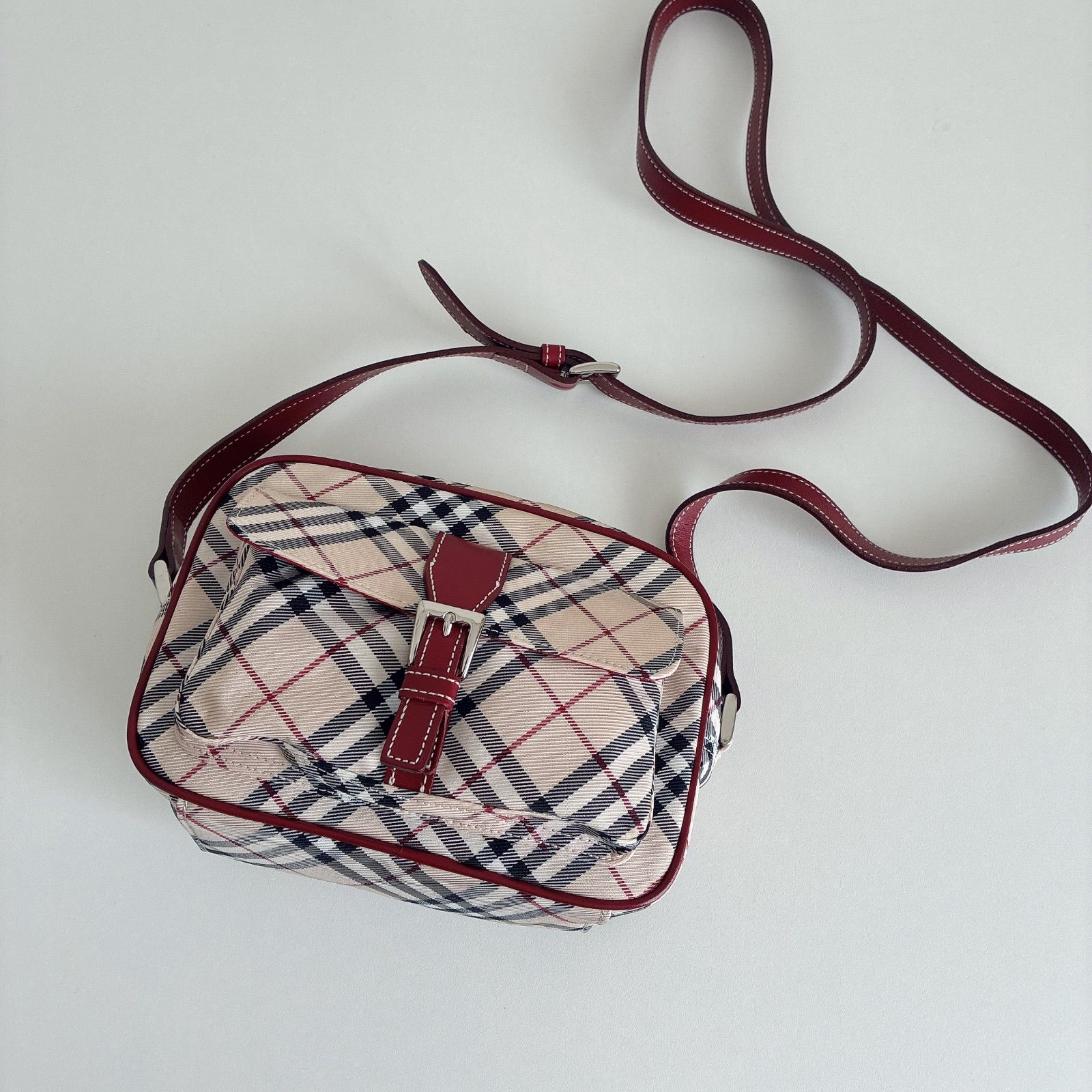 BURBERRY LONDON ノバチェック ショルダーバッグ 【公式通販】