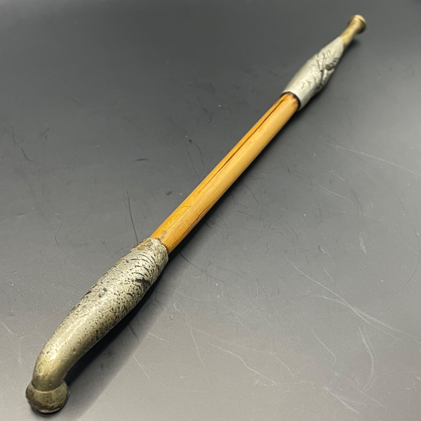 江戸後期〜明治初期 竹羅宇煙管 木製煙管入 雁彫刻金具 時代物 稀少 喫煙具一式 刻印あり】時代煙管 45.53g 重厚 彫金 金彩色 明治大正 刀装具職人技