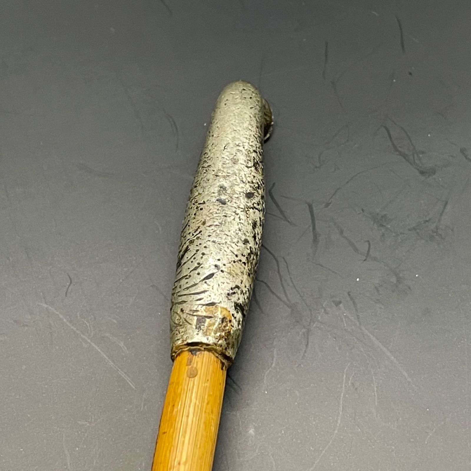 刻印あり】時代煙管 45.53g 重厚 彫金 金彩色 明治大正 刀装具職人技