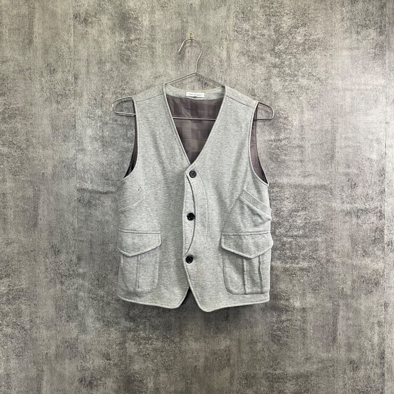 【T-427】URBAN RESEARCH M ベスト メンズ グレー ポケットベスト ジレ アーバンリサーチ カジュアル 古着 重ね着 ワークベスト シンプル 人気ブランド 春秋コーデ