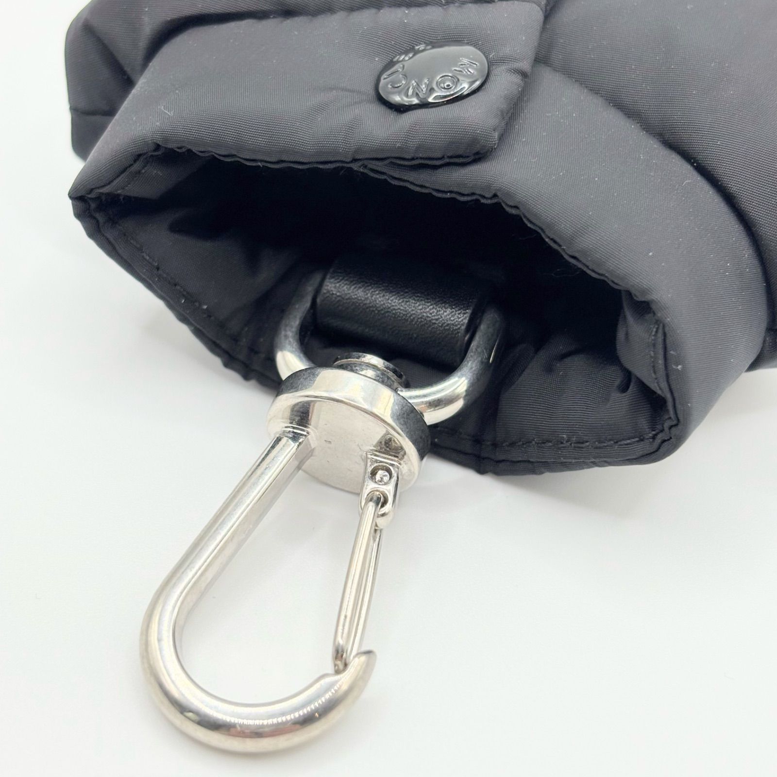 美品 MONCLER モンクレール ダウンベスト型 キーリング キーホルダー