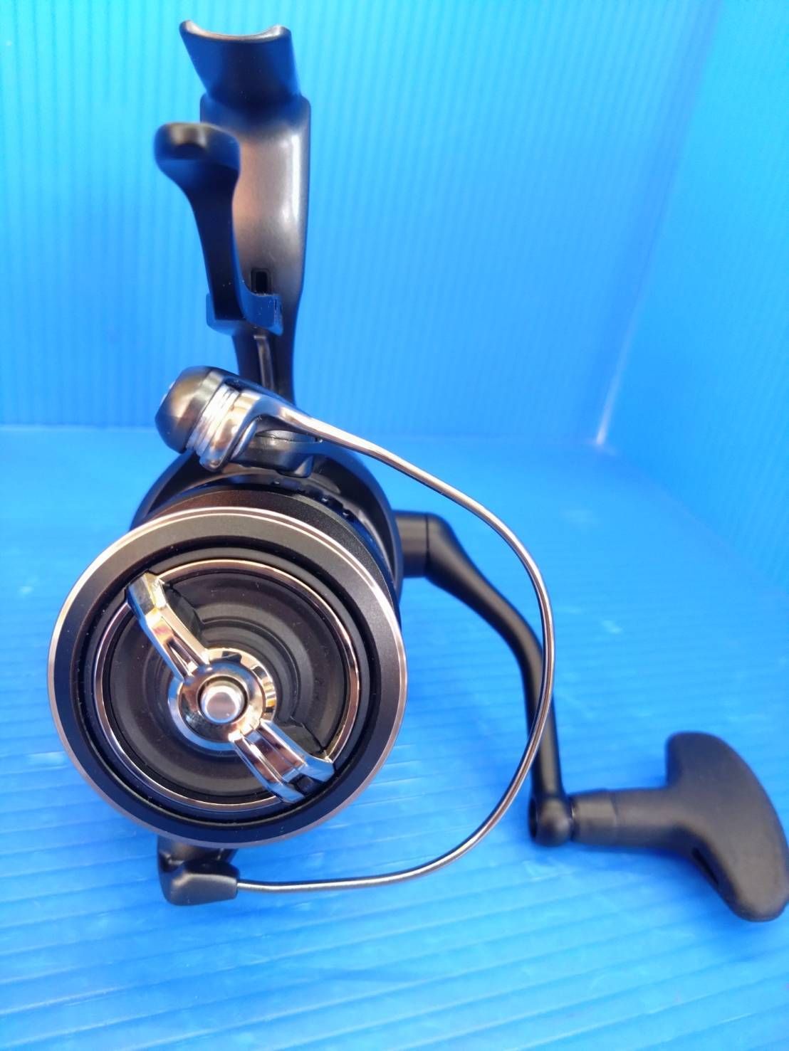 美品 日本製 シマノ 23ハイパーフォースLB C3000MHG スピニング