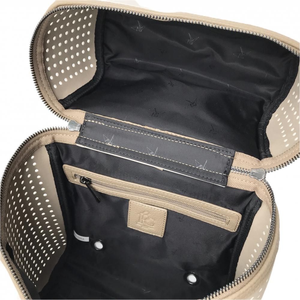  超 ウノピゥウノウグァーレトレゴルフ シューズケース ベージュ×ブラウン サイドパンチング穴 ゴルフ 1PIU1UGUALE3 パター ゴルフバッグ キャディバッグ ゴルフ