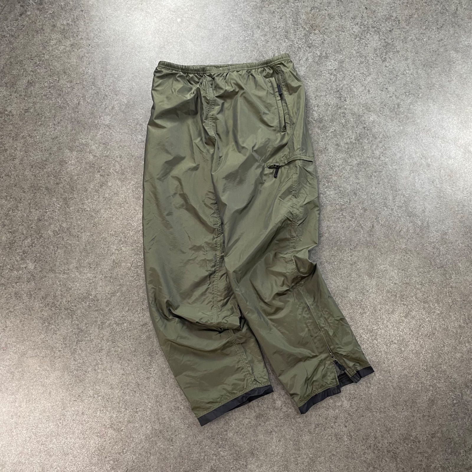 日本国内配送 2000s old gap nylon tech cargo pants y2k 【公式通販】