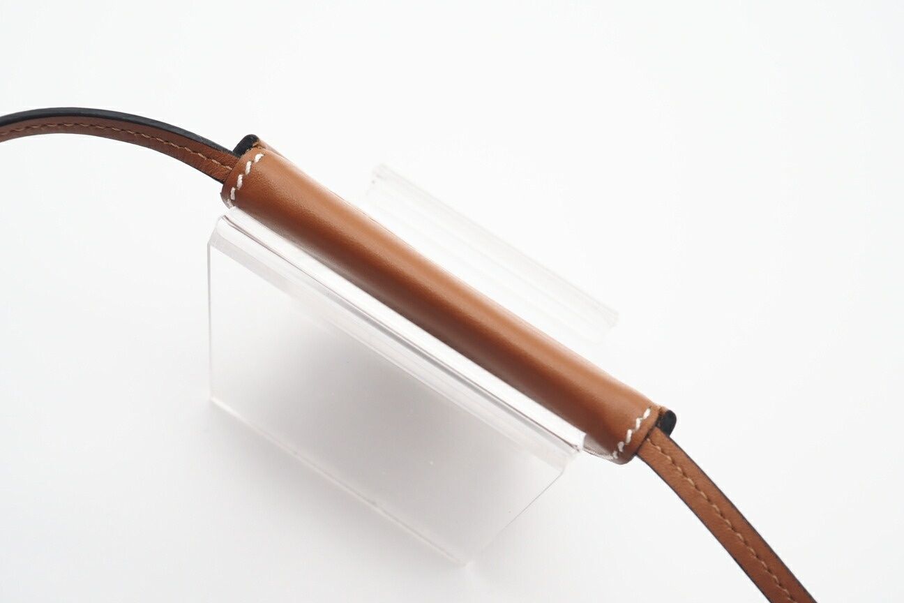 ☆3日以内返品可☆ 極美品 LOEWE ロエベ アナグラム ヒールポーチ ミニ 