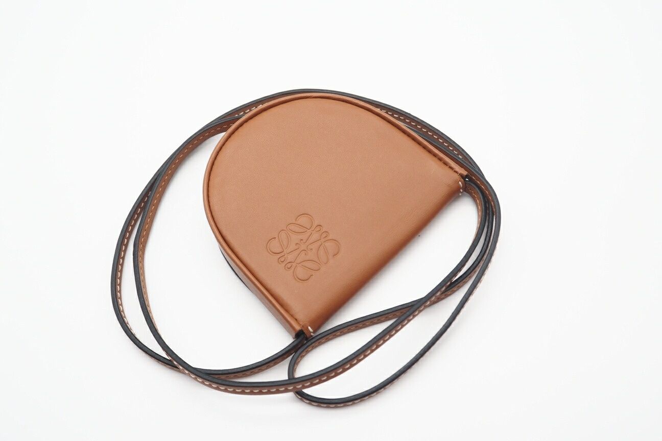 ☆3日以内返品可☆ 極美品 LOEWE ロエベ アナグラム ヒールポーチ ミニ