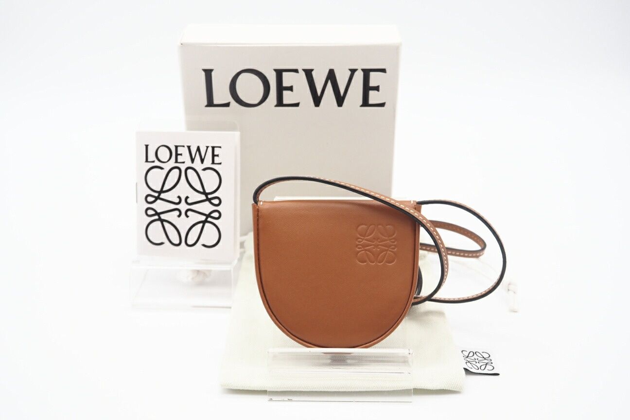 ☆3日以内返品可☆ 極美品 LOEWE ロエベ アナグラム ヒールポーチ ミニ
