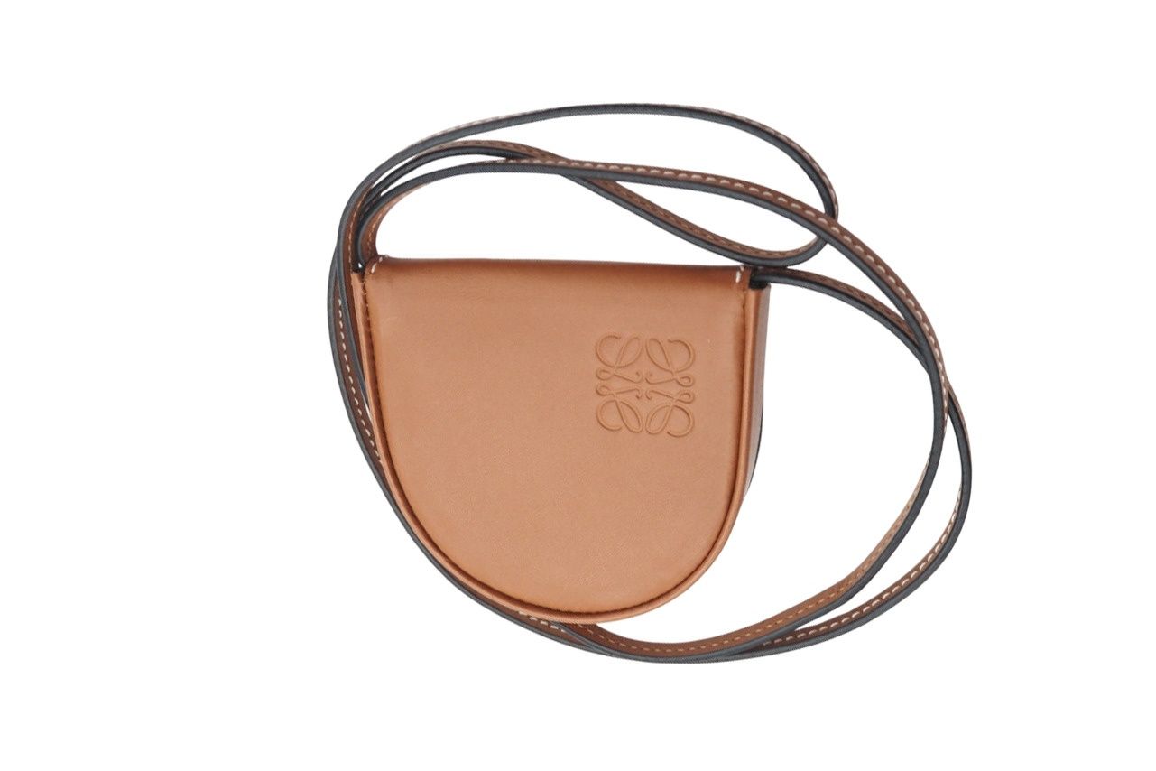 ☆3日以内返品可☆ 極美品 LOEWE ロエベ アナグラム ヒールポーチ ミニ 