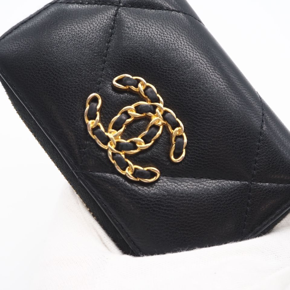 ☆3日以内返品可☆ 美品 CHANEL シャネル マトラッセ シャネル19