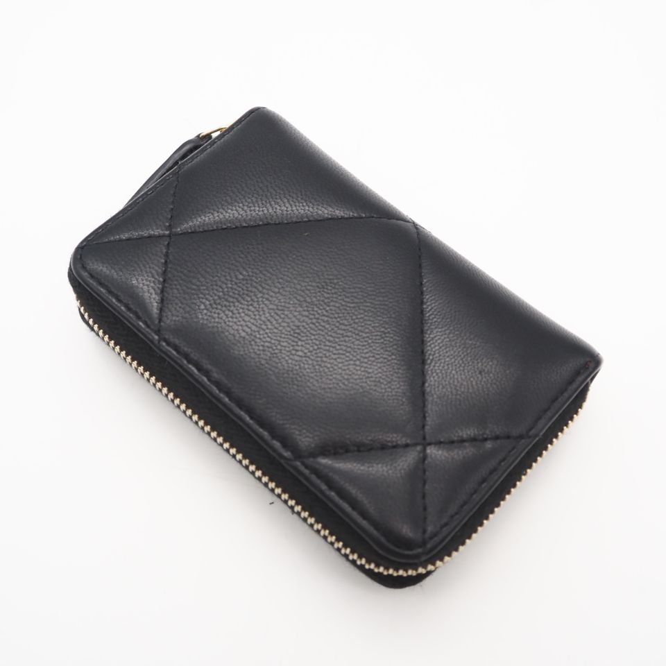 専用出品 CHANEL マトラッセ ケース ☆3日以内返品可☆ 美品 CHANEL シャネル マトラッセ シャネル19