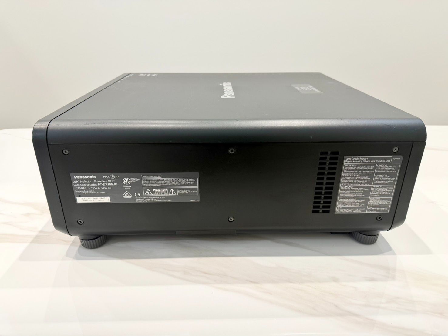 ジャンク品】Panasonic PT-DX100 プロジェクター10000lm ☆中古品