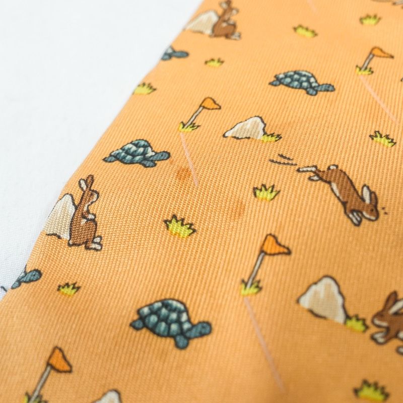 HERMES エルメス ネクタイ シルク100% 総柄 ウサギ 亀 うさぎとかめ