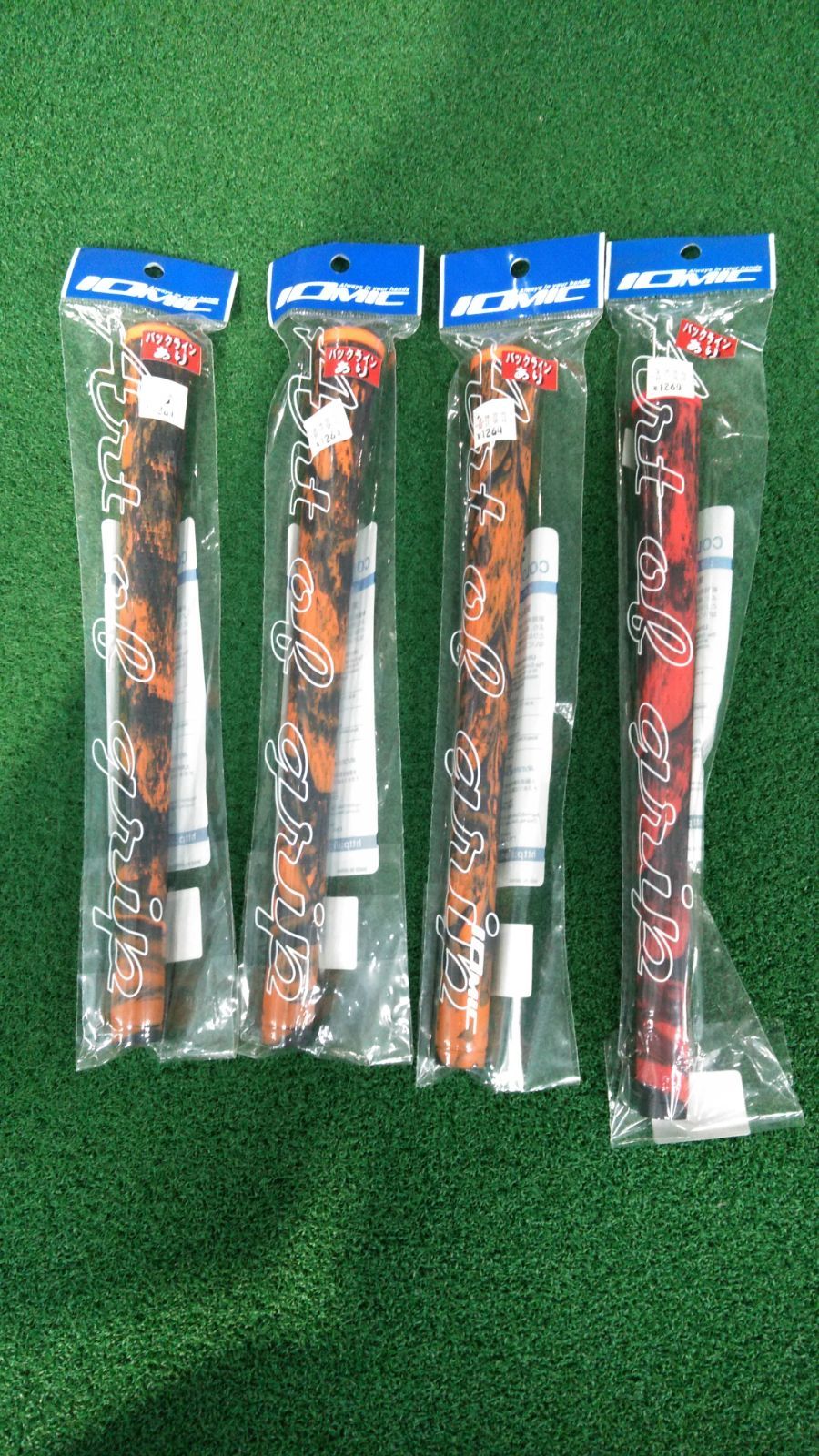 [Shipped by Koneko mail 420 (post mail) buy 4 in bulk and get a bargain] Golf Grips IOMIC Sticky Black Army 2.3 Iomic Black Army Wood & Iron Grips M60 Caliber Outer Diameter 22.3mm (Urayasu Store)