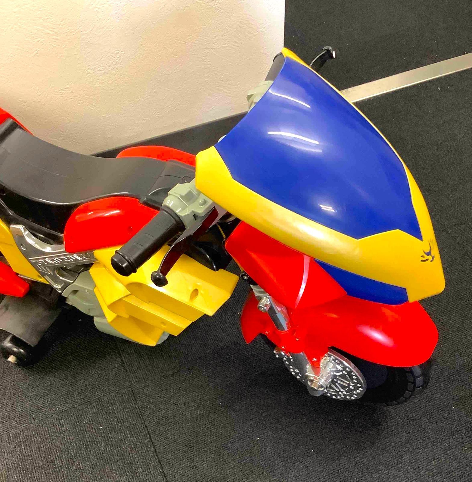 仮面ライダーアギト マシントルネイダー 乗用玩具 - メルカリ