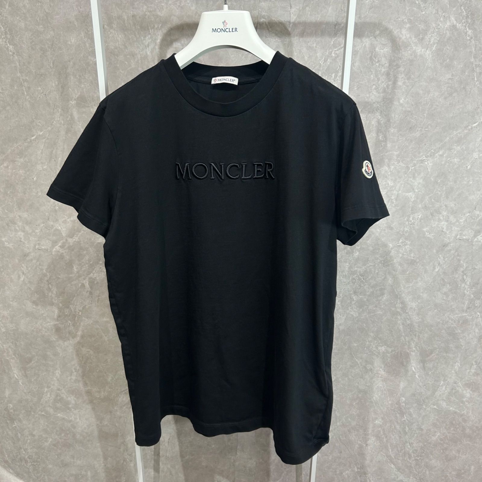 新作】 MONCLER モンクレール 半袖 Tシャツ刺繍ロゴ黒xl - メルカリ