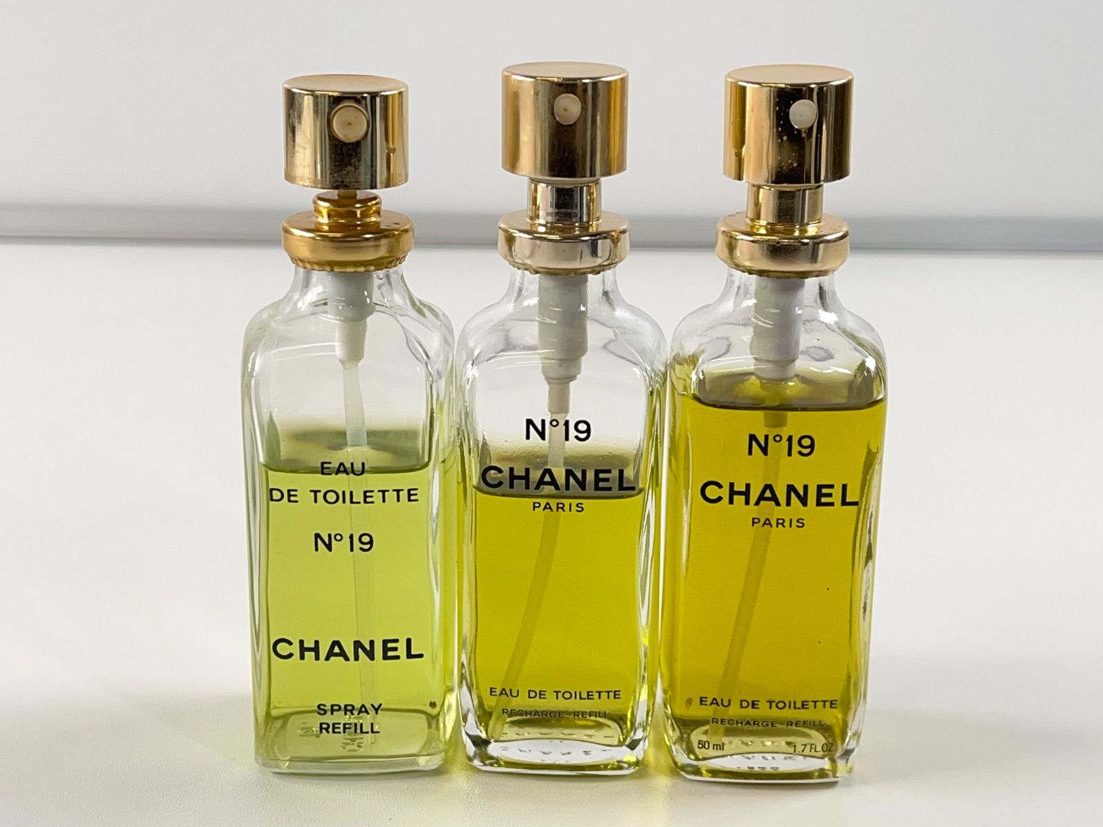 CHANEL N°19 オードトワレ 香水 新品未開封 CHANEL シャネル N゜19