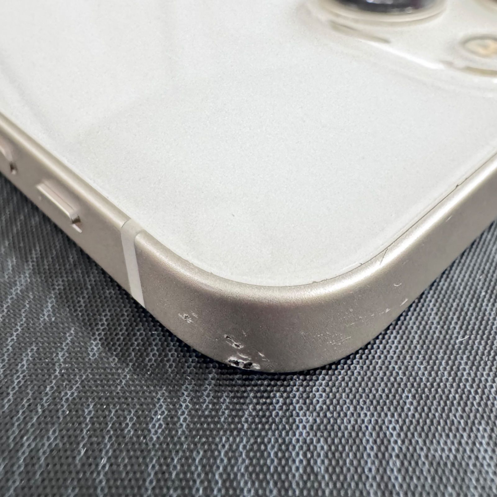 SIMロック解除済 iPhone 13 mini 256GB スターライト NLJK3J/A-日本半額