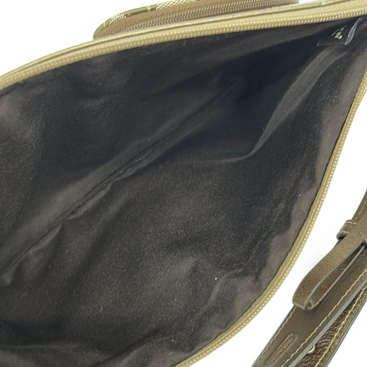 COACH(コーチ) ウエストポーチ美品 シグネチャー柄 カーキ×ブロンズ