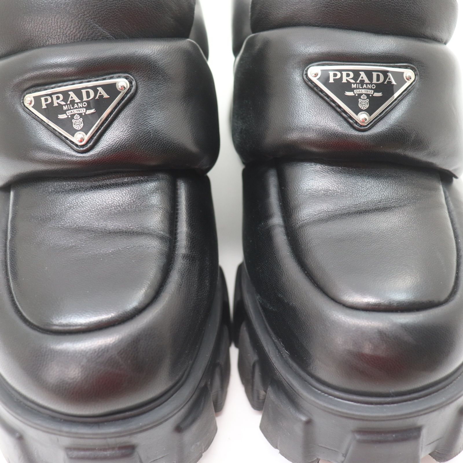ITDH2PP2QEE0 PRADA プラダ モノリス ソフトパデッド ローファー 厚底