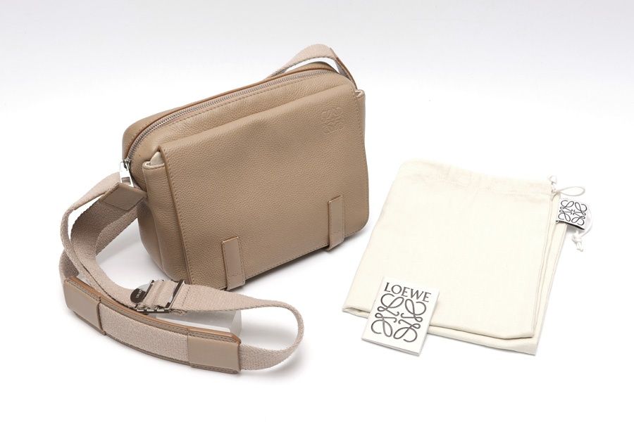 ロエベ / LOEWE ミリタリー メッセンジャーバッグ / ショルダーバッグ