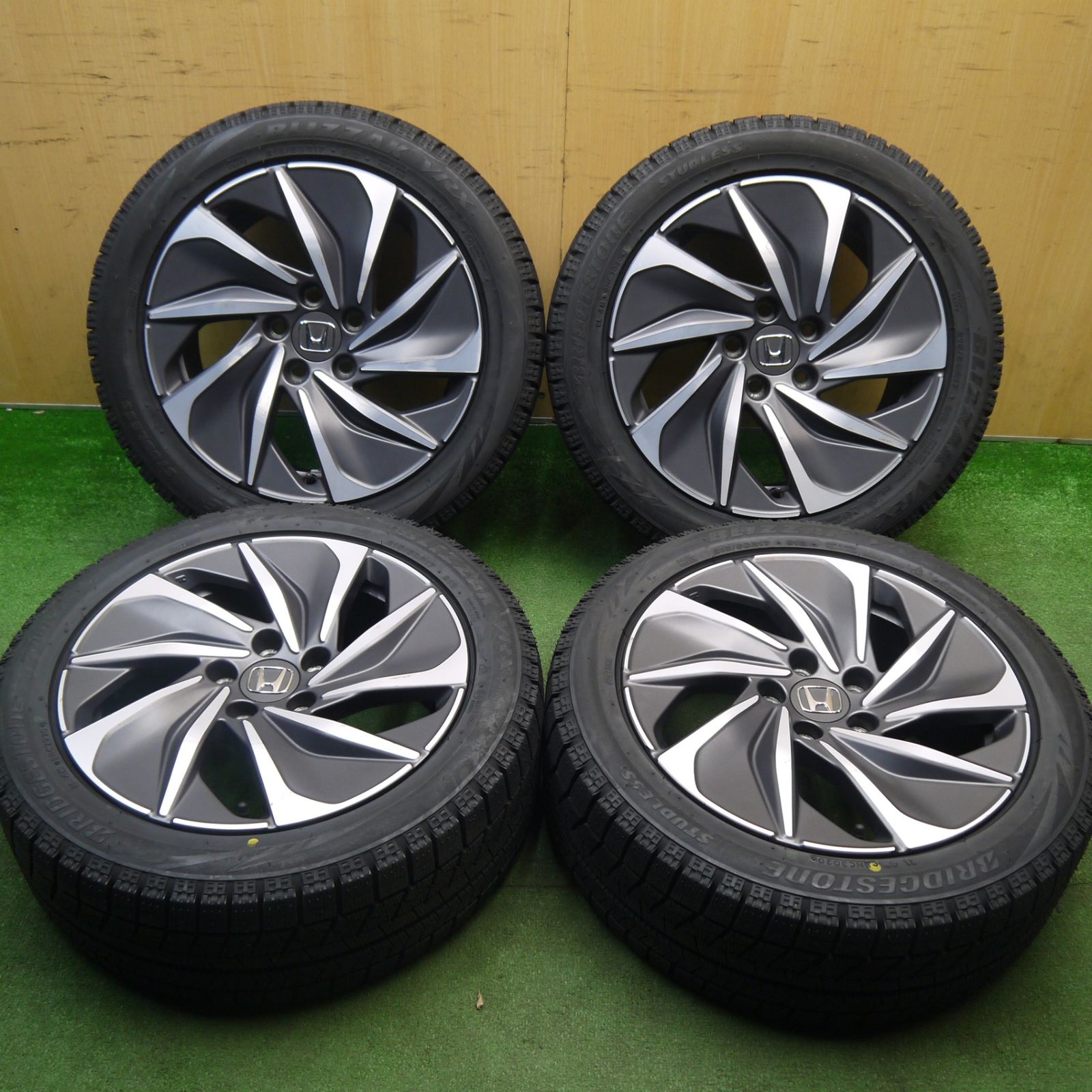 ほぼ未使用！キレイ☆ホンダ ZE4 インサイト 純正 215/50R17 