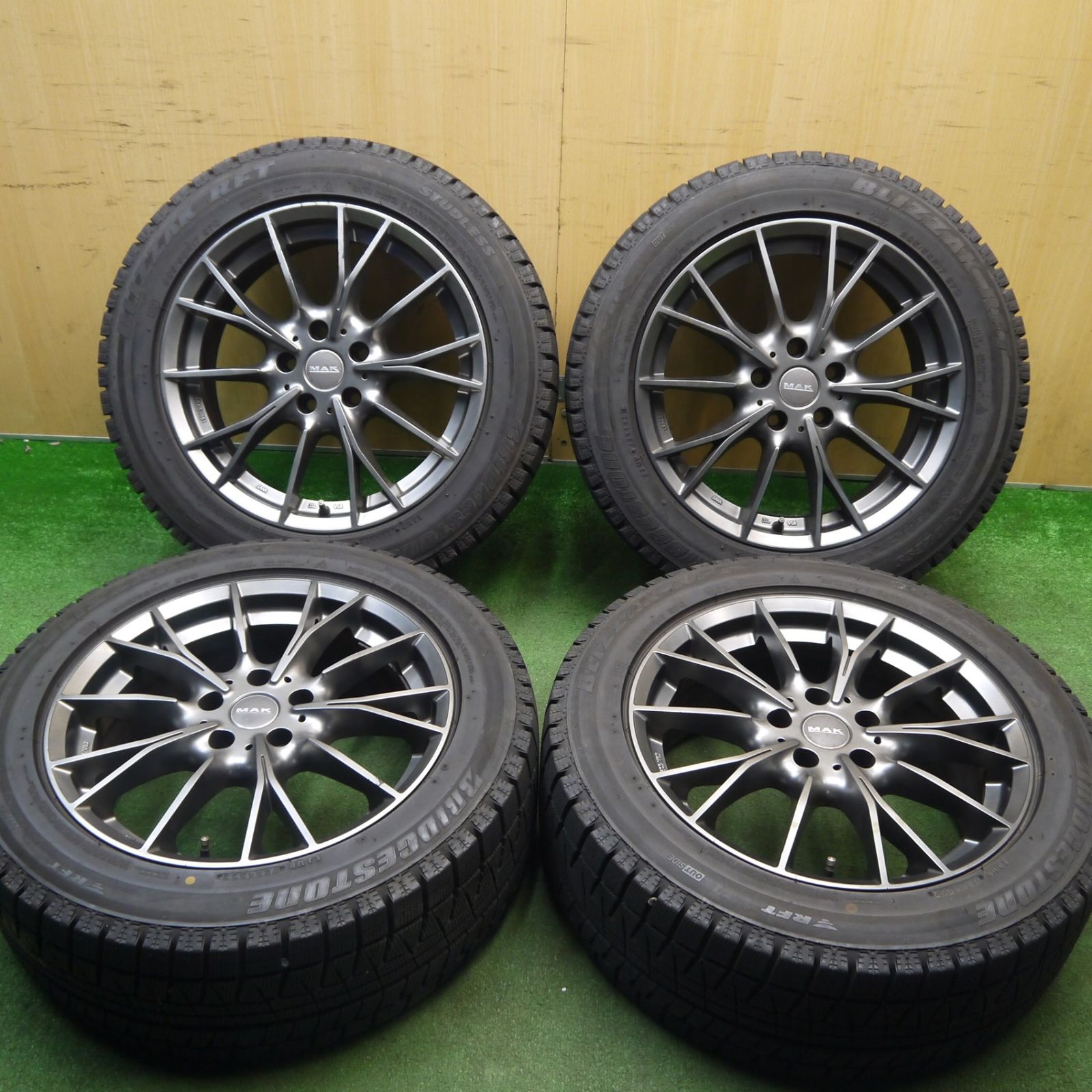 バリ溝！22年！ほぼ10分☆BMW 等 MAK FABRIK 225/55R17 スタッドレス 