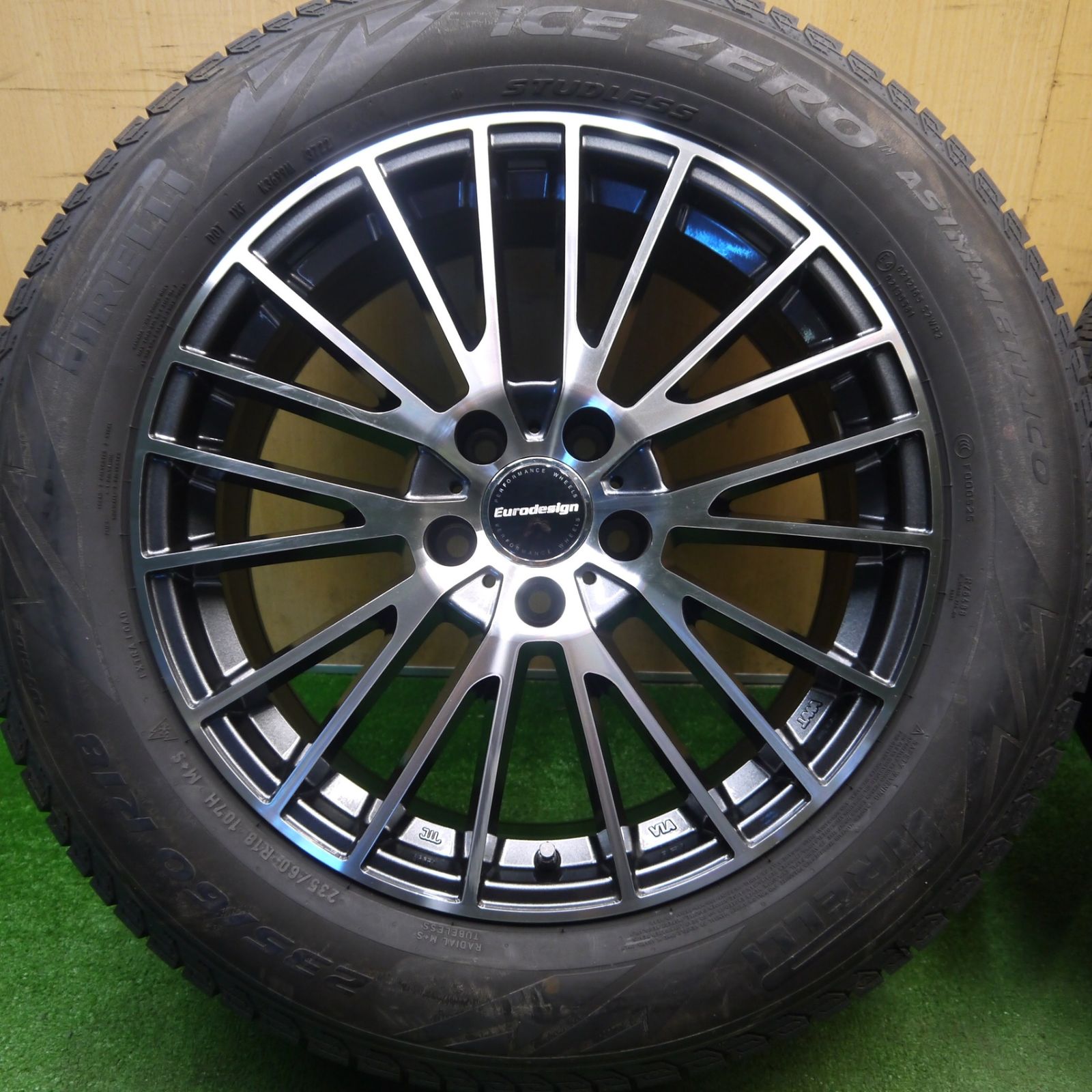 バリ溝！24年！キレイ！9.5分以上☆トヨタ bZ4X 純正 235⁄60R18 ☆