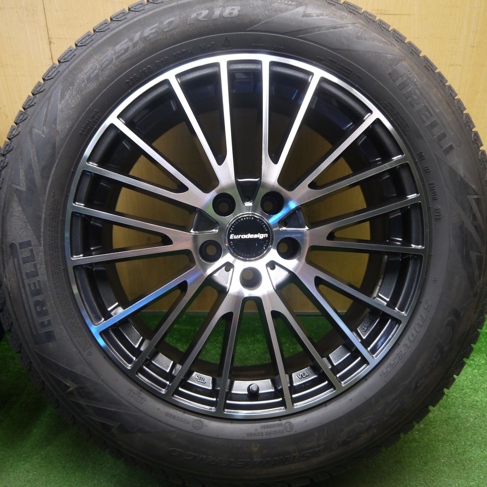 バリ溝！22年！キレイ！9.5分以上☆アウディ Q5 等 Eurodesign CALWER 