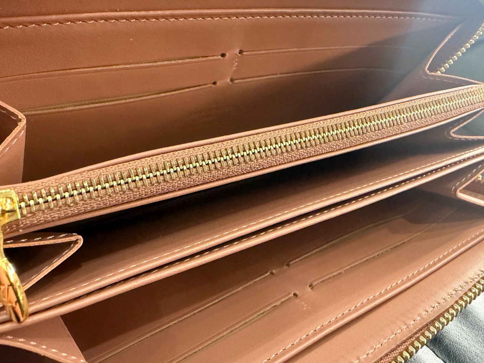 ☆NA05499 LOUIS VUITTON ルイヴィトン ヴェルニ ジッピーウォレット 