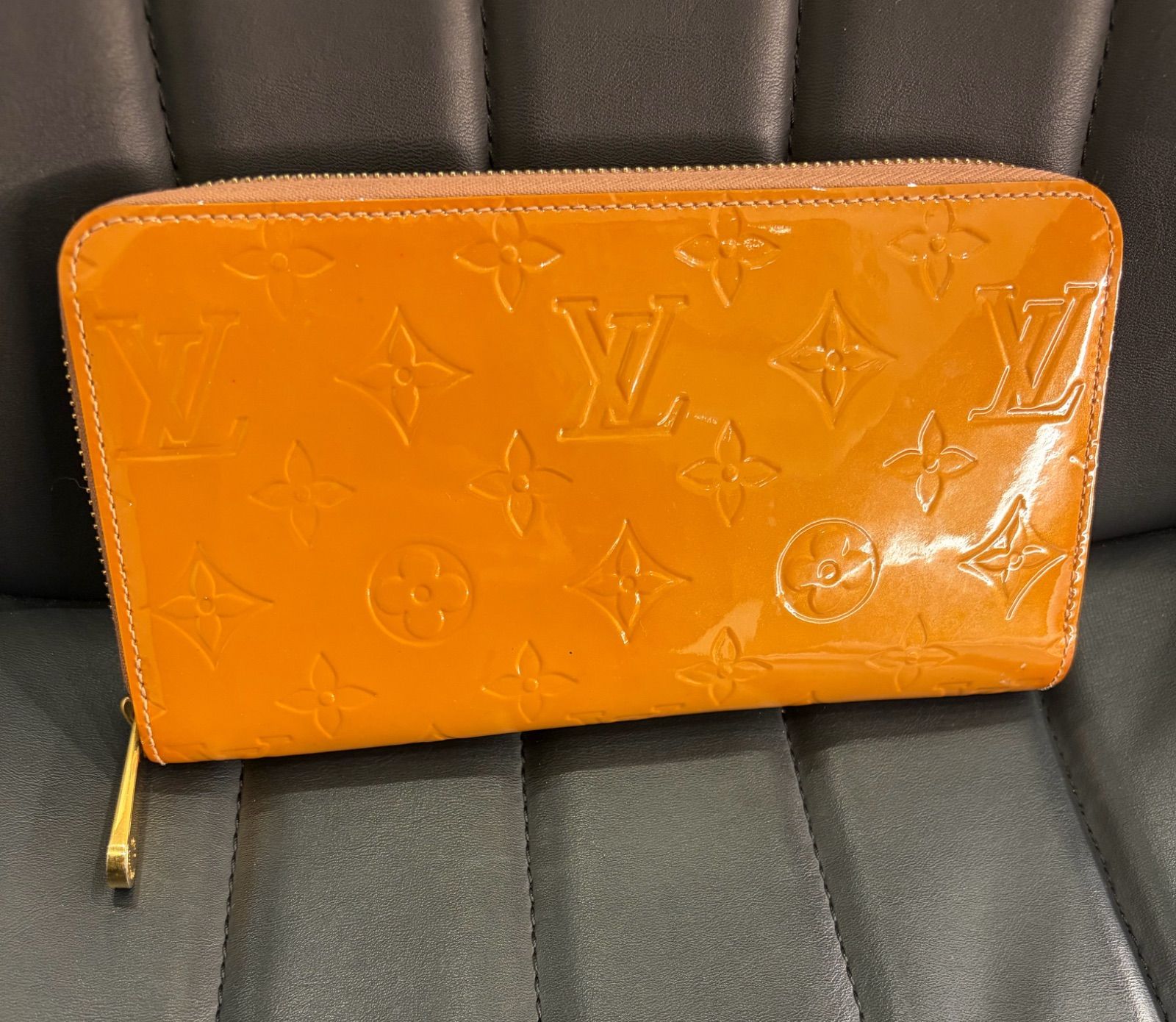 ☆NA05499 LOUIS VUITTON ルイヴィトン ヴェルニ ジッピーウォレット