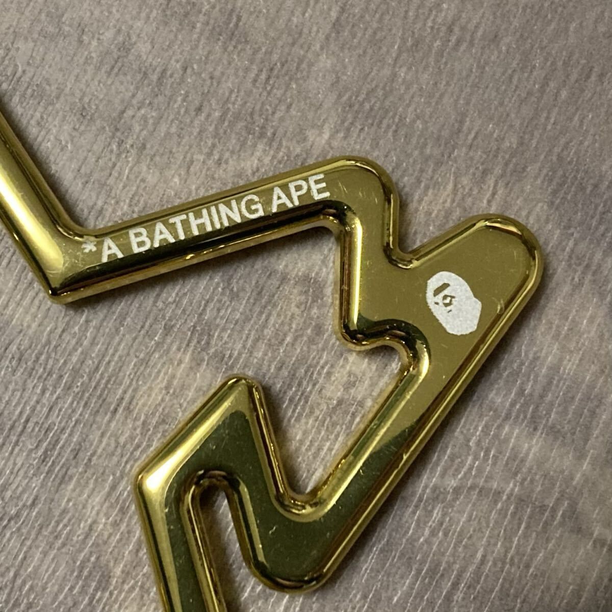 ☆新品☆ BAPE STA カラビナ ゴールド a bathing ape STAR エイプ 