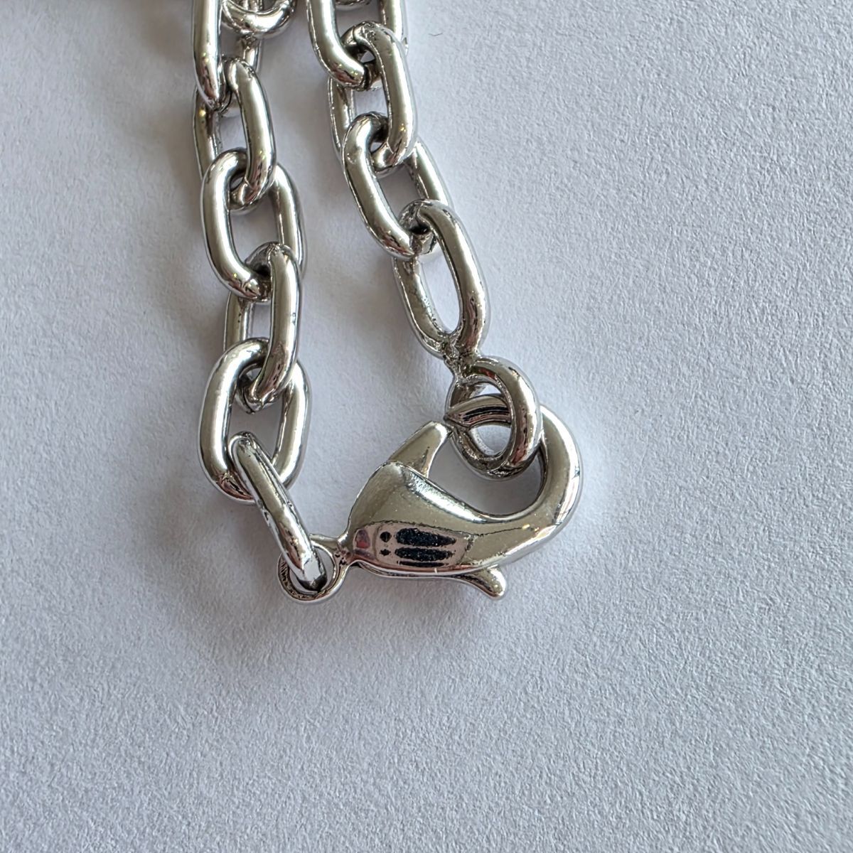 CARTIER カルティエ 2C ツーシー モチーフ キーホルダー トップ ロゴ