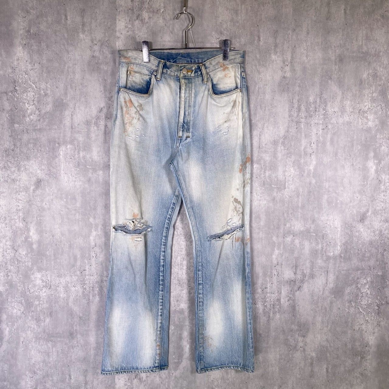 ANCELLM』アンセルム (1) ダメージ加工ストレートデニムパンツ - メルカリ