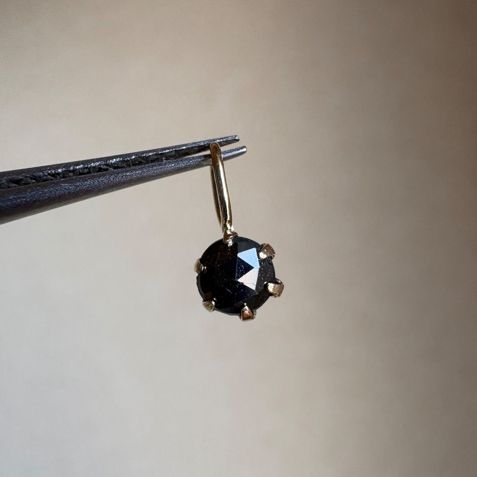 K18 K18 天然ブラックダイヤモンド 0.20ct チャーム ペンダントトップ 