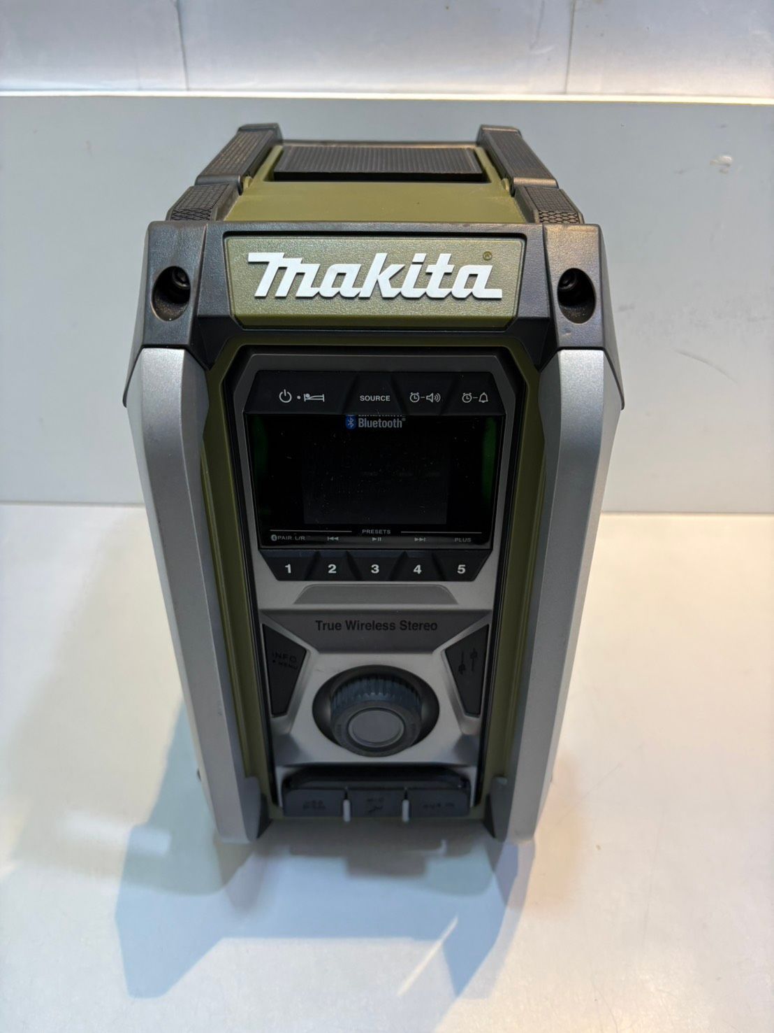 マキタ Makita MR005G 充電式ラジオ マキタ 充電式ラジオMR005GZ(本体