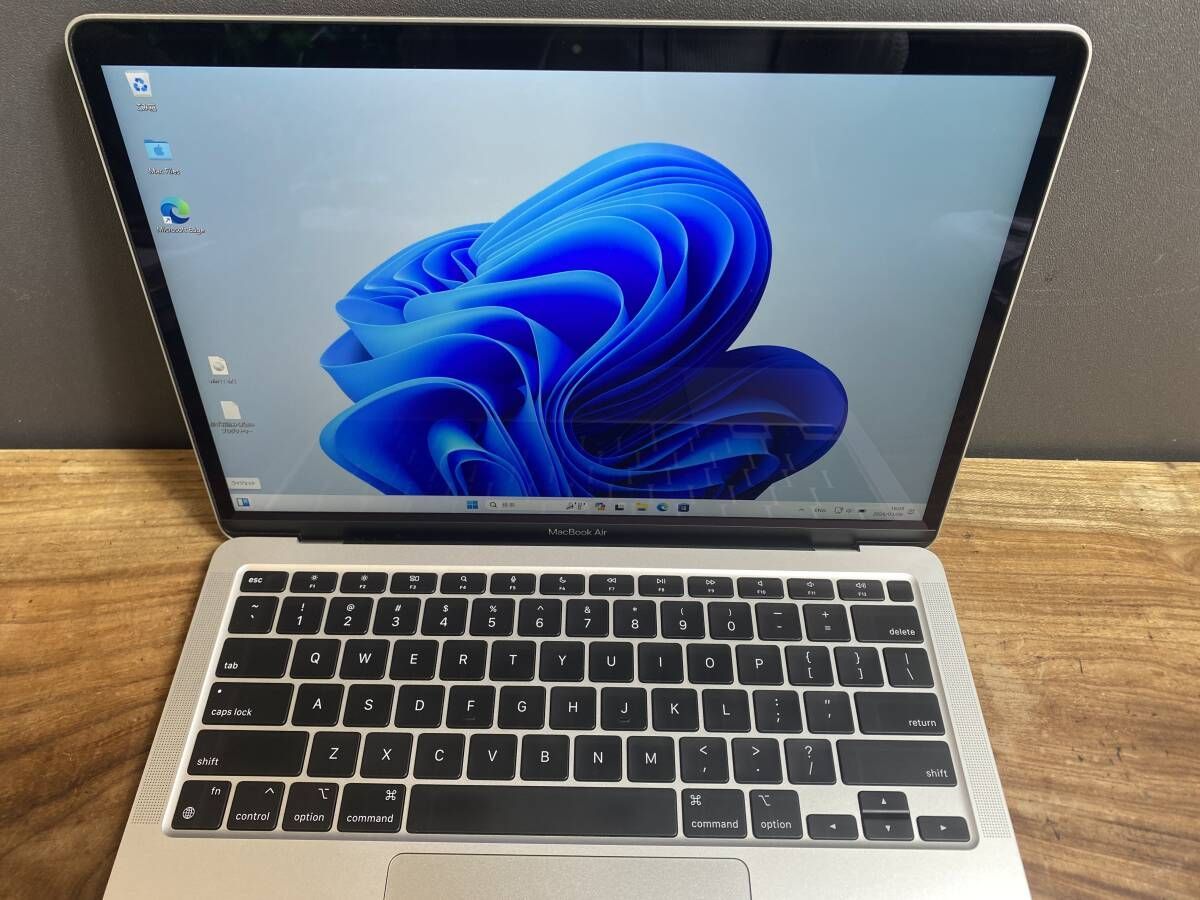美品］Apple MacBook Air（13インチ， 2020）/ Apple M1 / メモリ16GB 