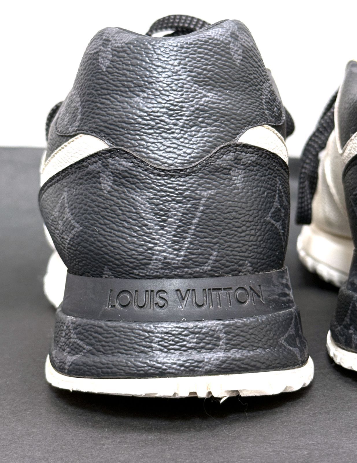 美品 LOUIS VUITTON ルイヴィトン ランアウェイ スニーカー モノグラム