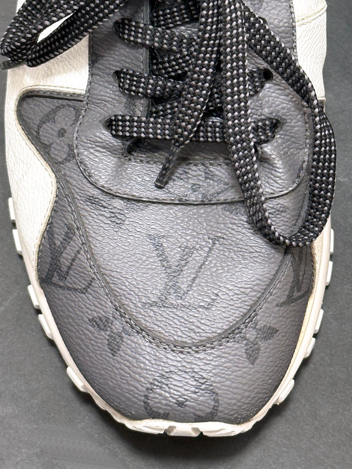 美品 LOUIS VUITTON ルイヴィトン ランアウェイ スニーカー モノグラム