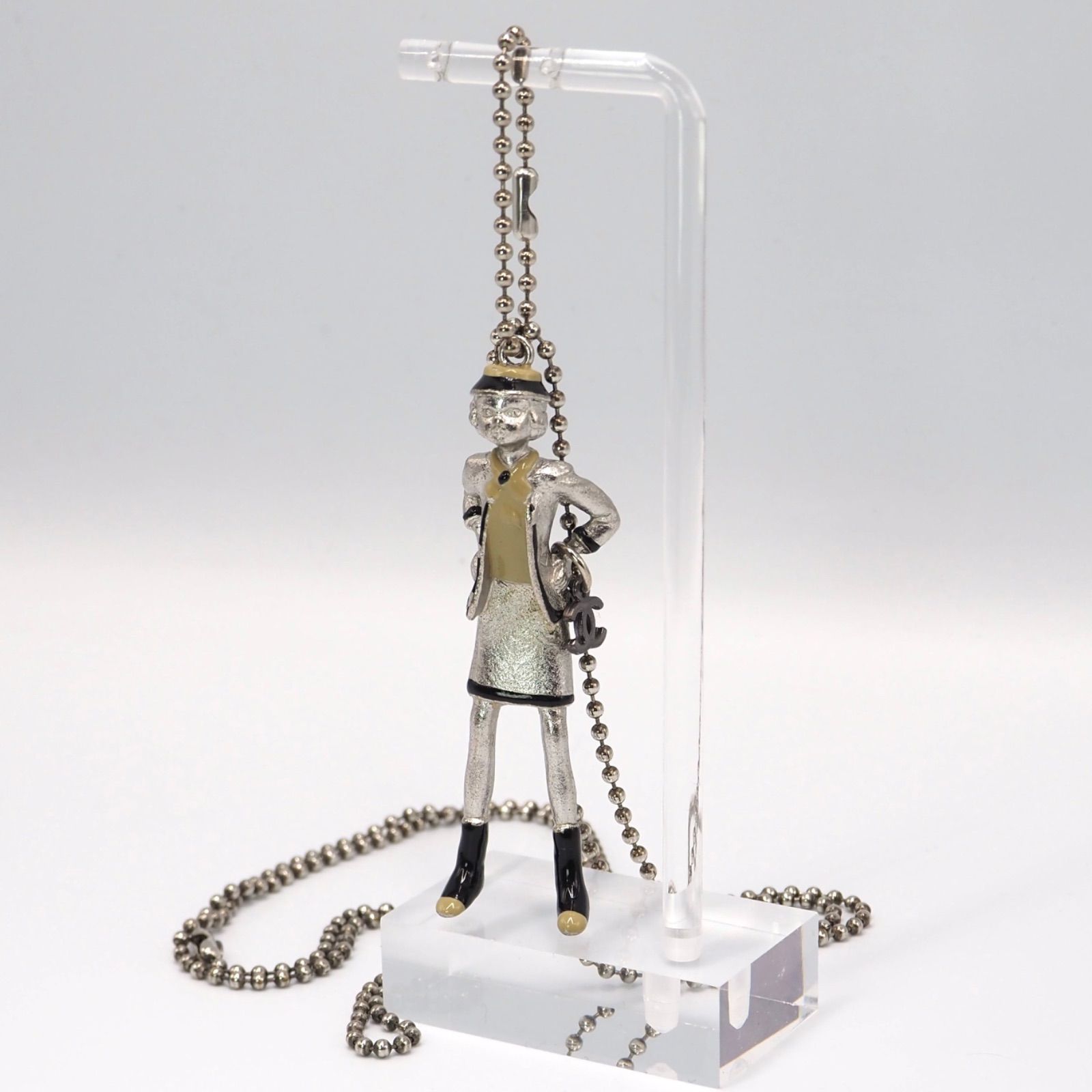 美品CHANEL CHANEL シャネル ネックレス マドモアゼル ドール ロング 