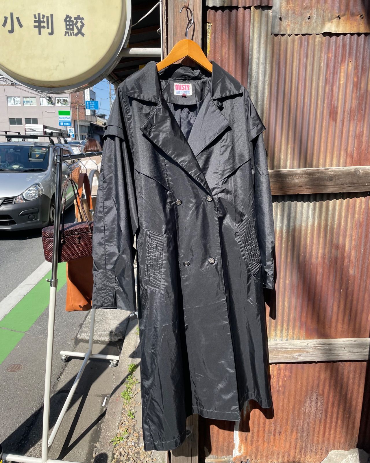 80s MISTY WEATHER ナイロン ロングトレンチコート（ブラック・着丈105cm） 写真1