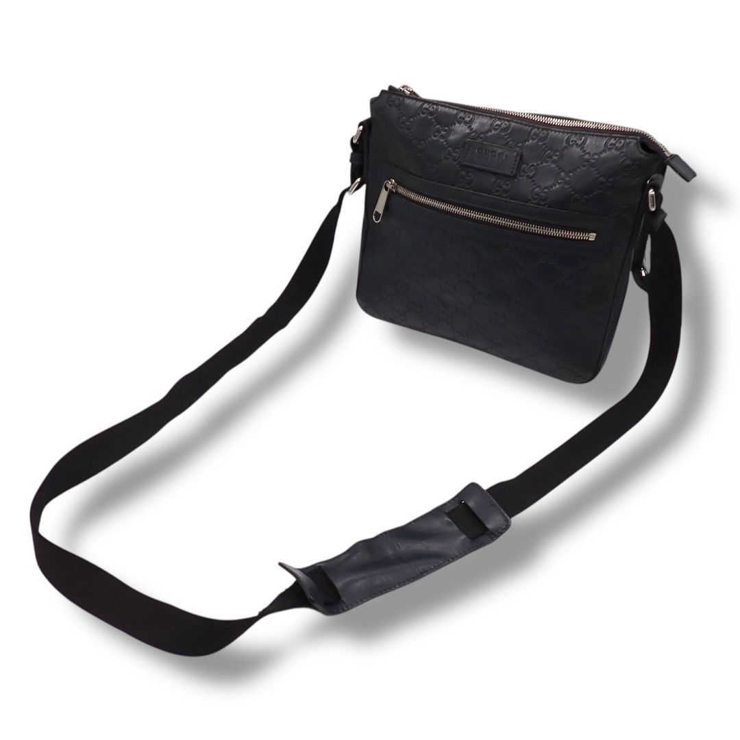 GUCCI グッチ グッチシマ GGエンボス レザー ショルダーバッグ 406410 クロスボディ GG ネイビー 4560 GUCCI グッチ グッチシマ GGエンボス レザー ショルダーバッグ