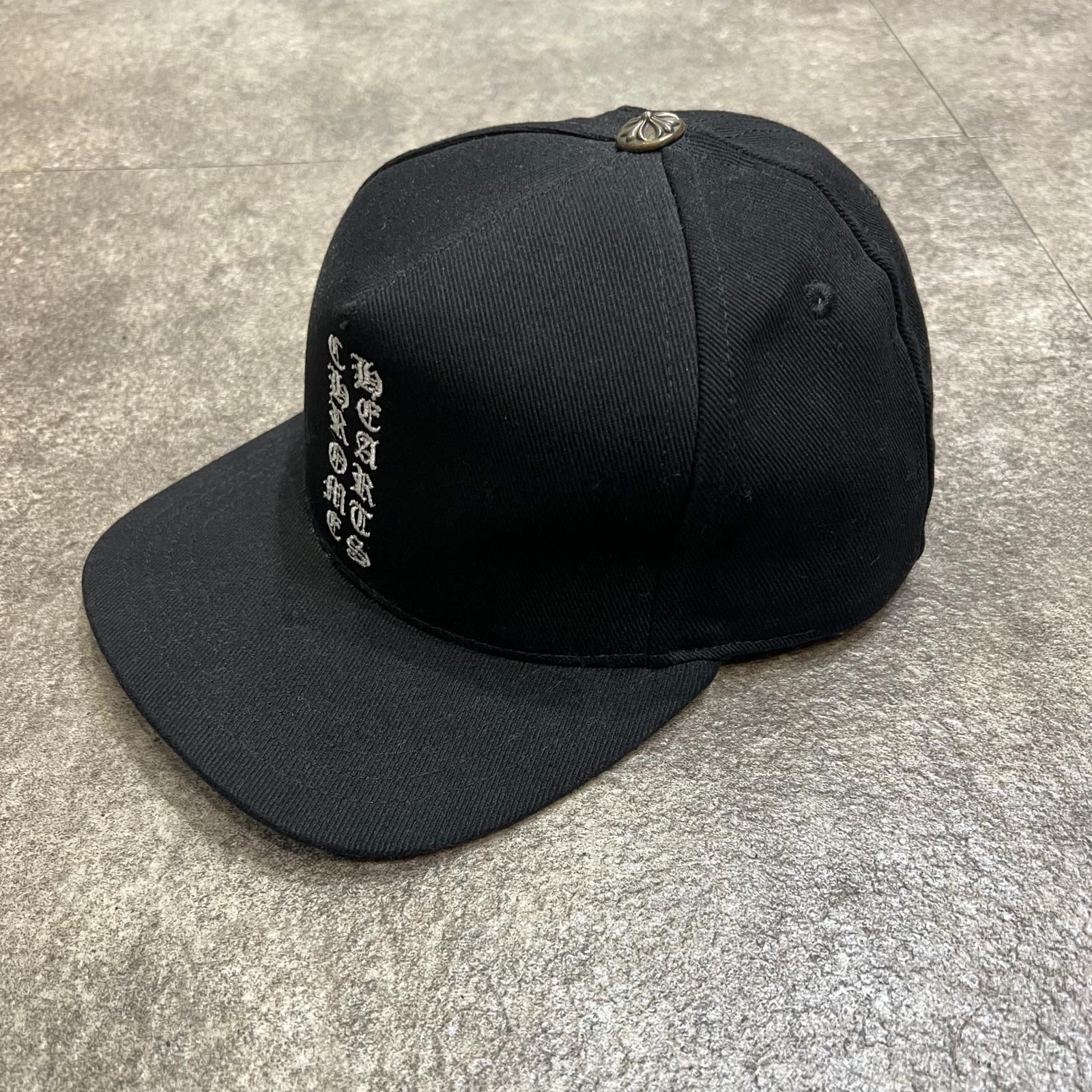 CHROME HEARTS ヴァーティカルロゴ トラッカーキャップ キャップ