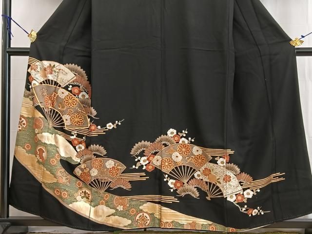 平和屋着物□豪華黒留袖 駒刺繍 向かい鳥更紗花文 金銀彩