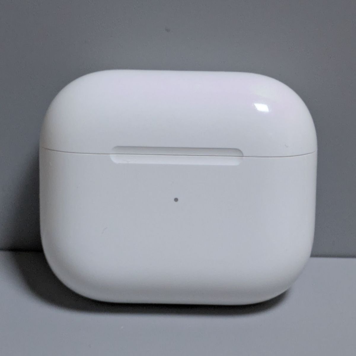 10＞ 美品 apple 第3世代 Airpods【 MME73J/A A2566 MagSafe充電